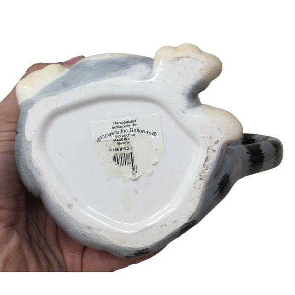 Fun Novelty Cat Pitcher / Pourer - Cute and Fun Gray Cartoonish Tabby Cat - Picture 6 of 9